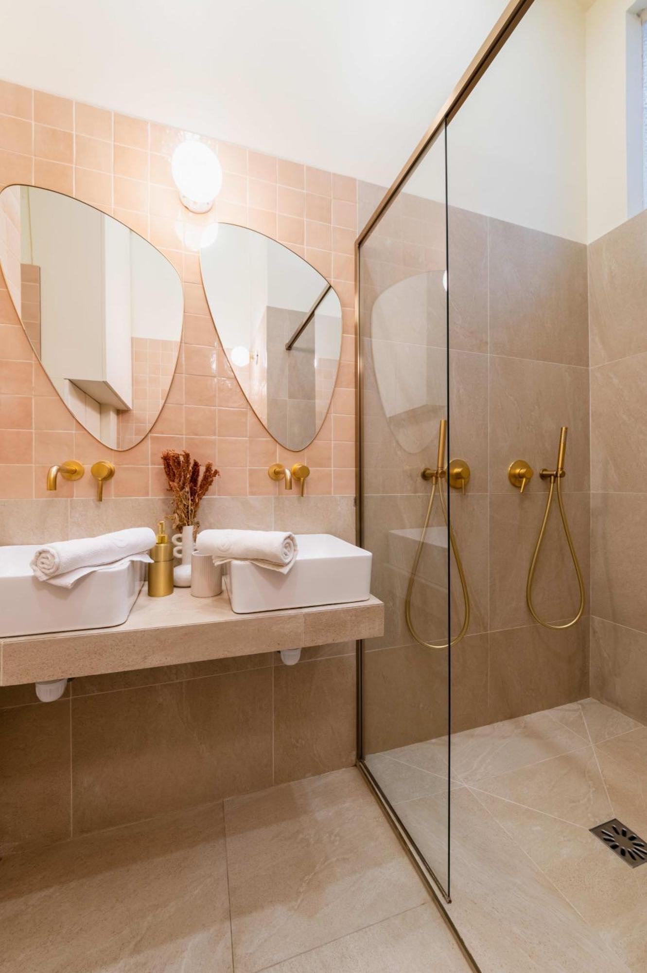 Charmant Appartement Moderne Haut Marais - 4P - Flat-Guest Paris Exterior foto